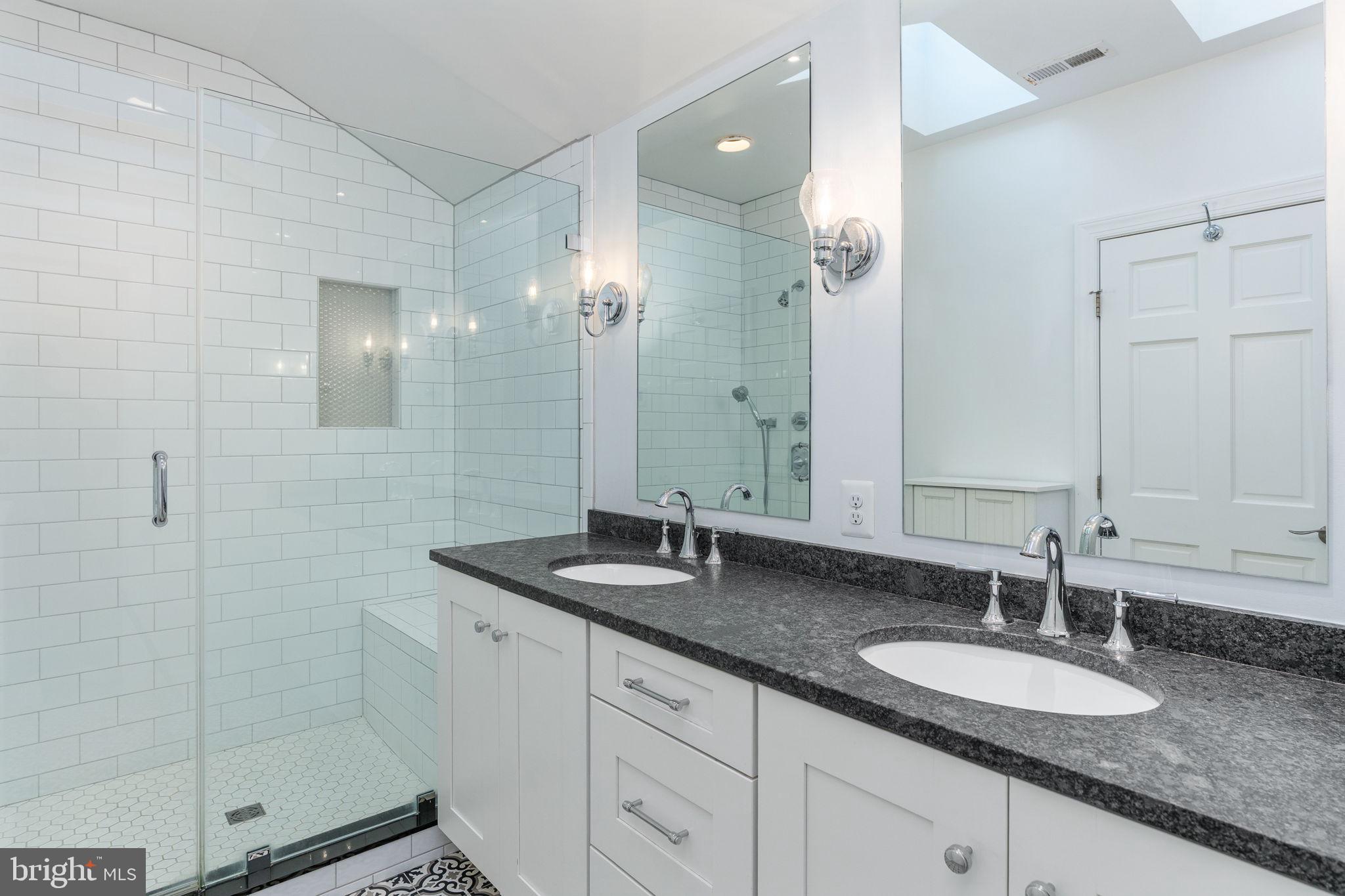 BEVERLEY HILLS - Residential