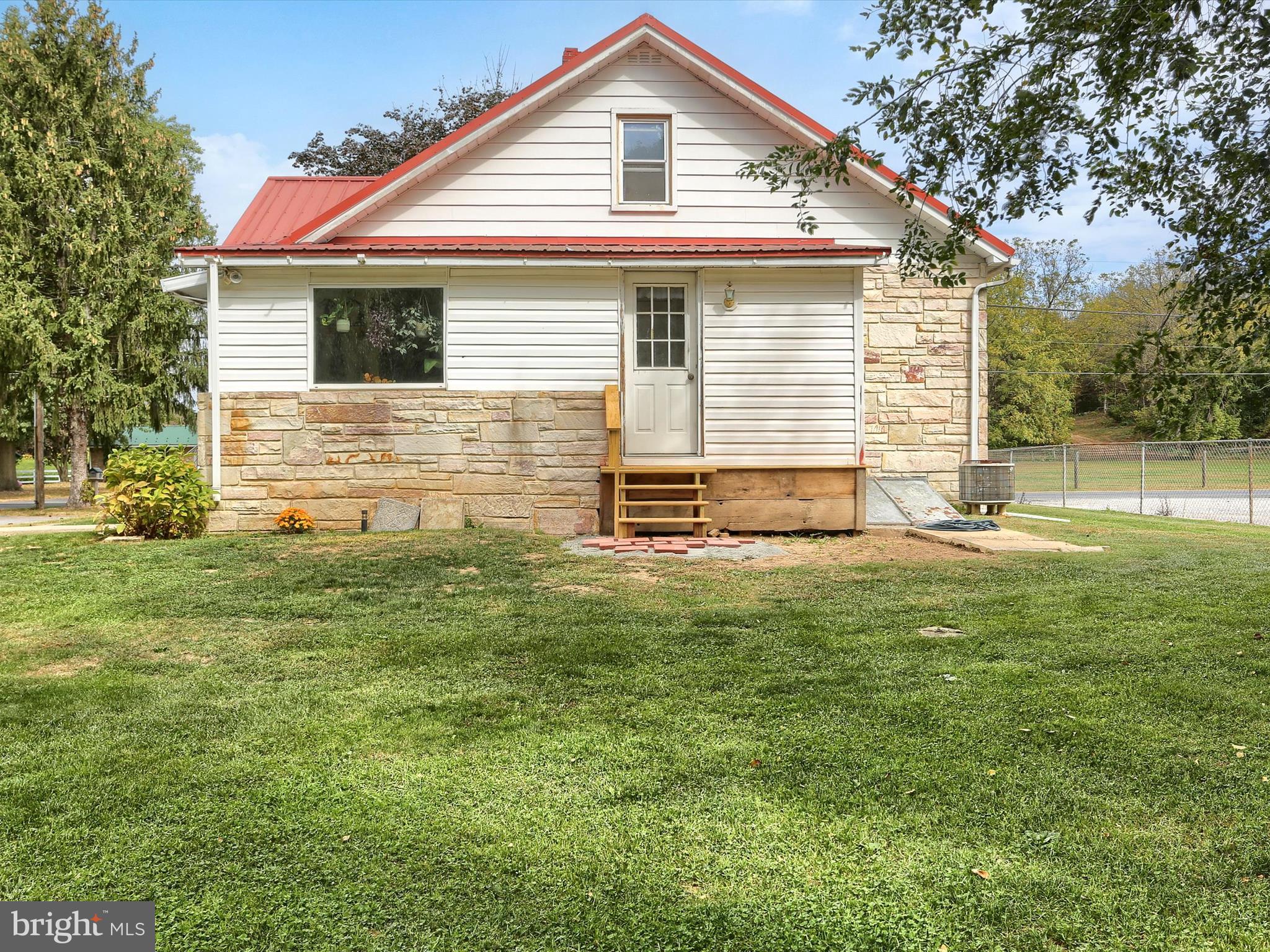 SOUTHAMPTON TWP - Residential