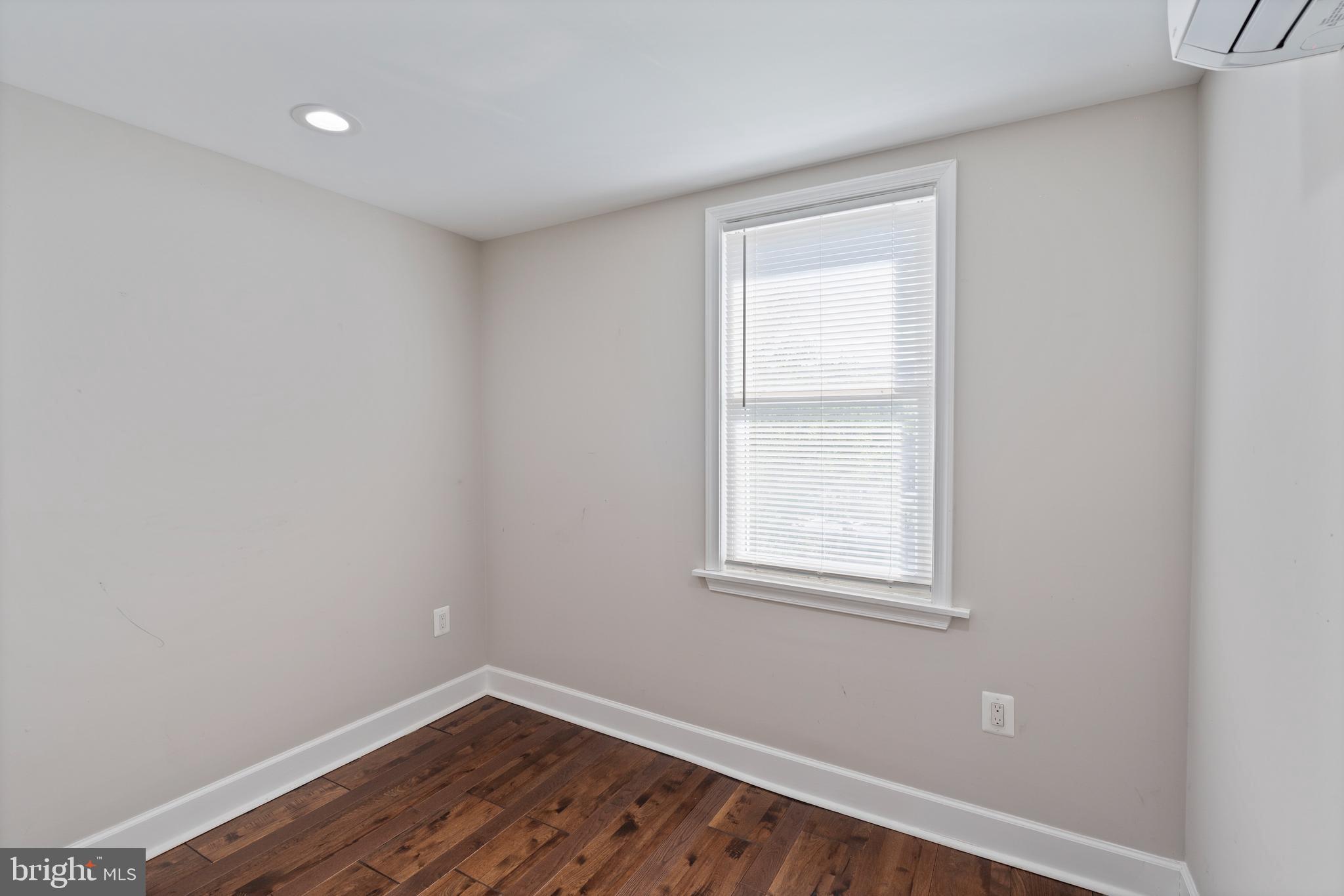 HAMPDEN HISTORIC DISTRICT - Residential