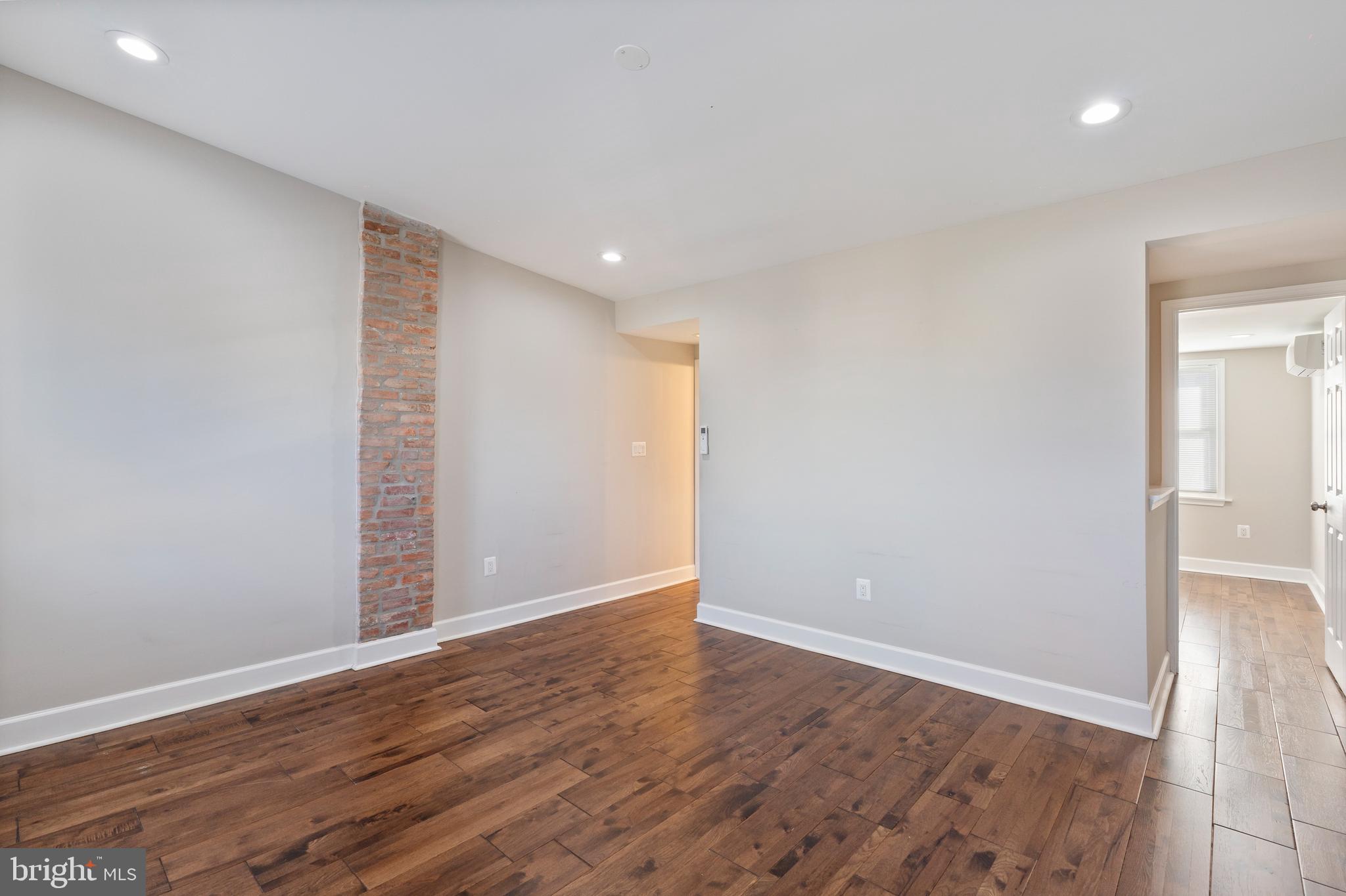 HAMPDEN HISTORIC DISTRICT - Residential