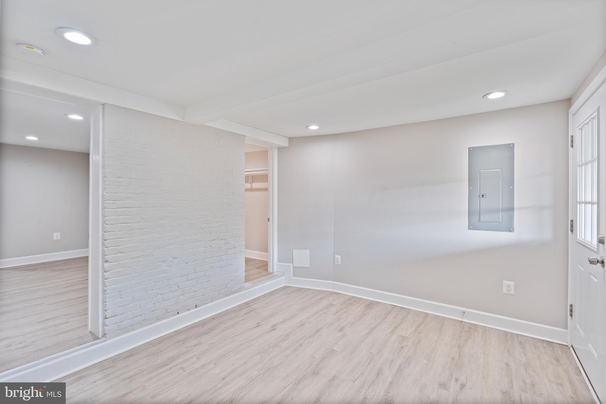 HAMPDEN HISTORIC DISTRICT - Residential