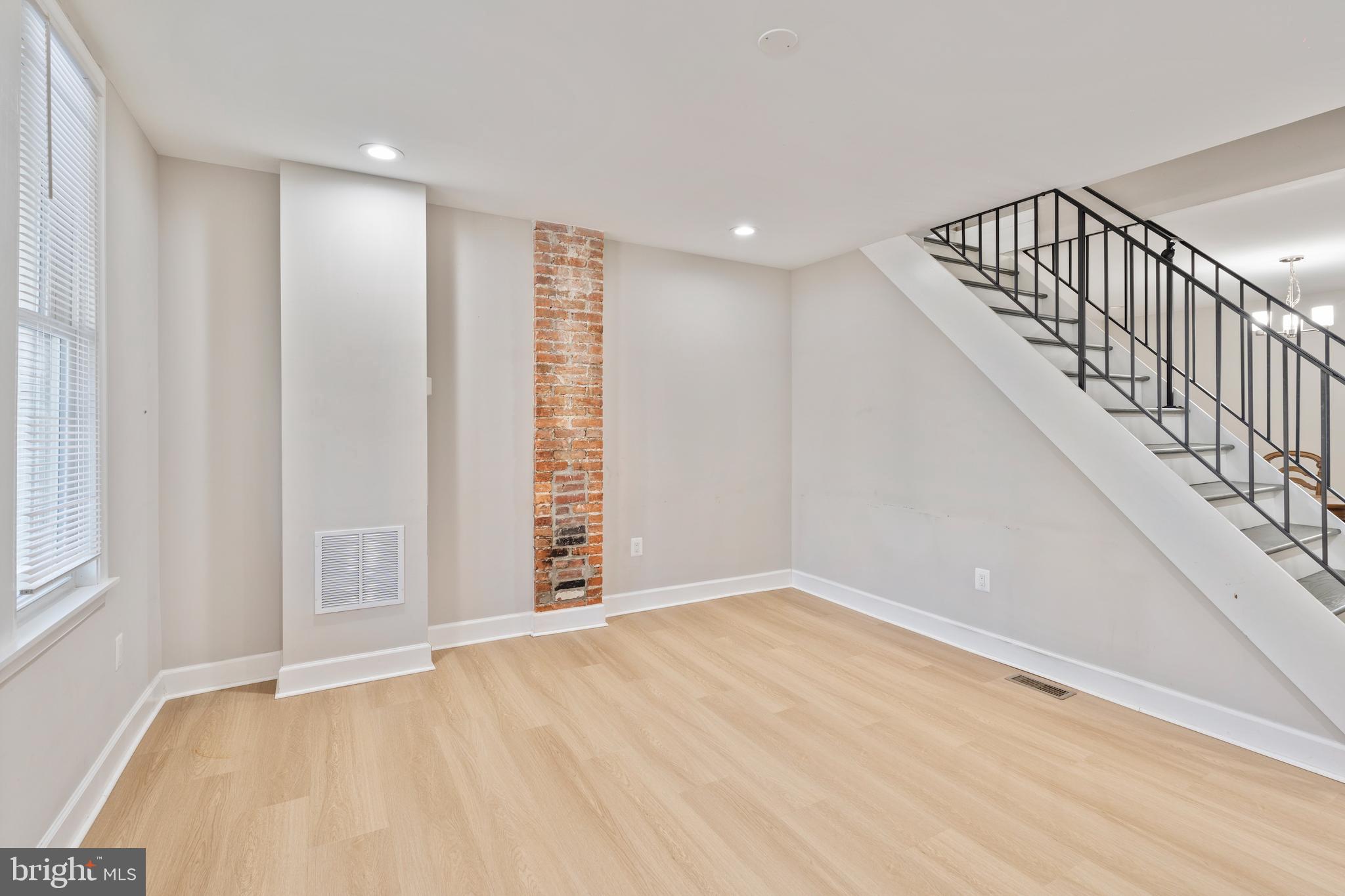 HAMPDEN HISTORIC DISTRICT - Residential