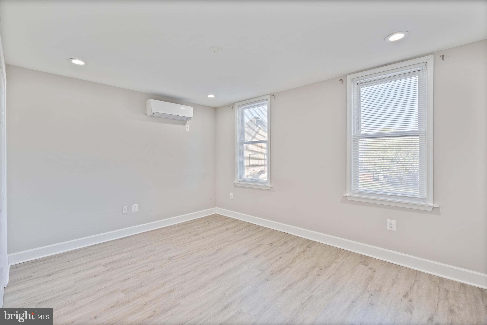 HAMPDEN HISTORIC DISTRICT - Residential