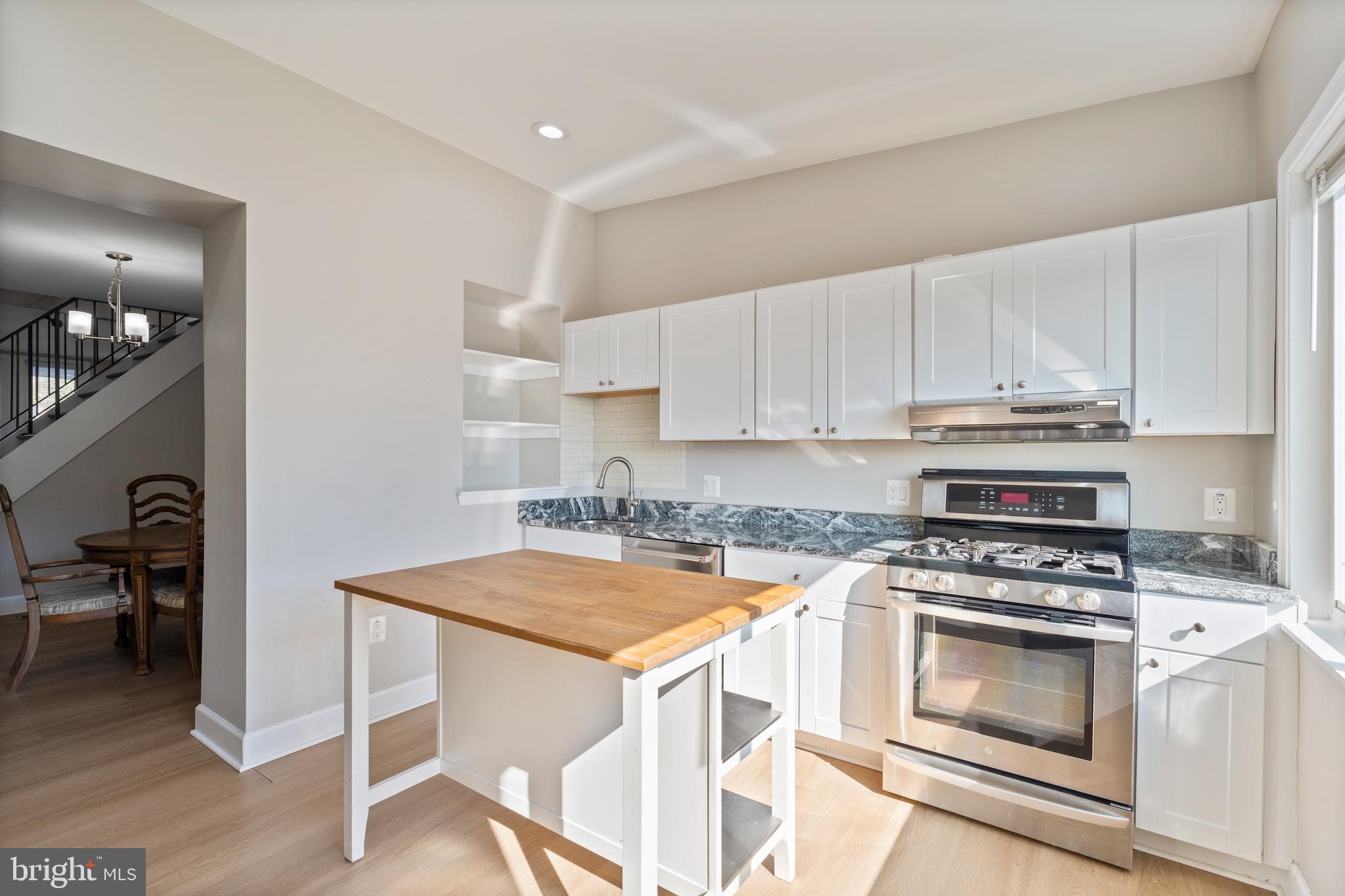 HAMPDEN HISTORIC DISTRICT - Residential