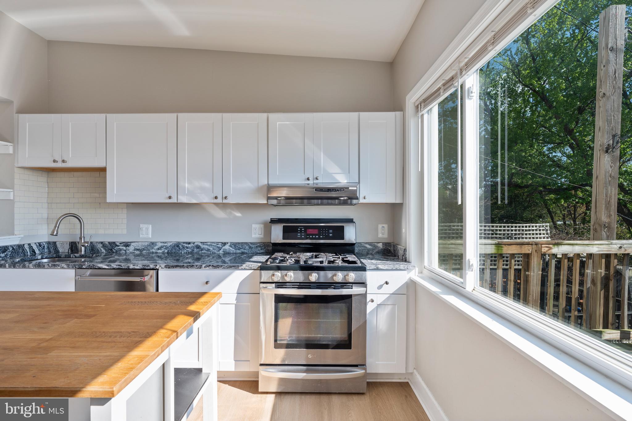 HAMPDEN HISTORIC DISTRICT - Residential