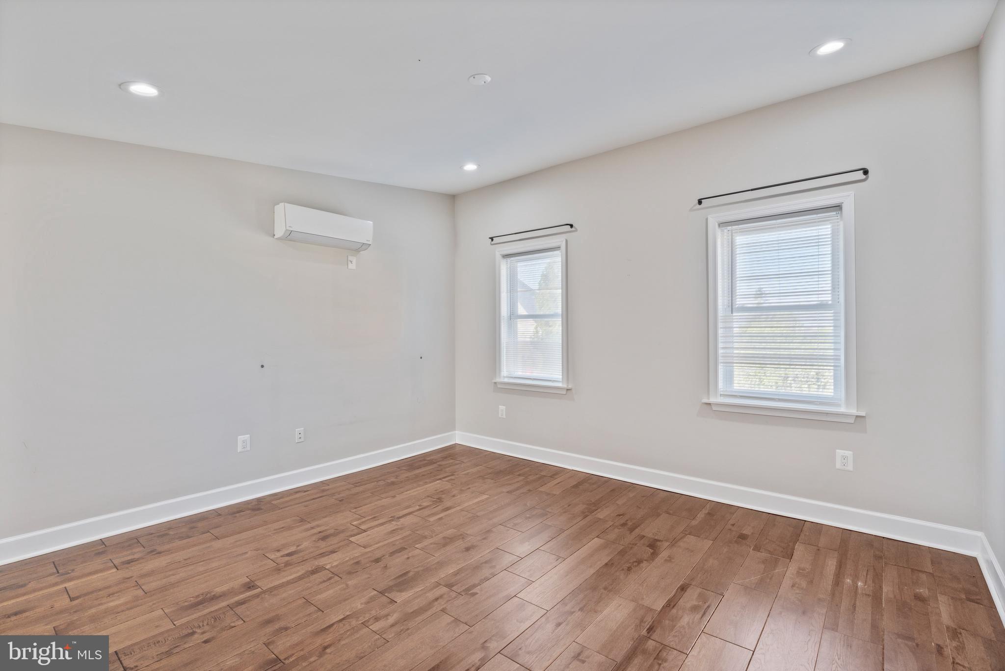 HAMPDEN HISTORIC DISTRICT - Residential