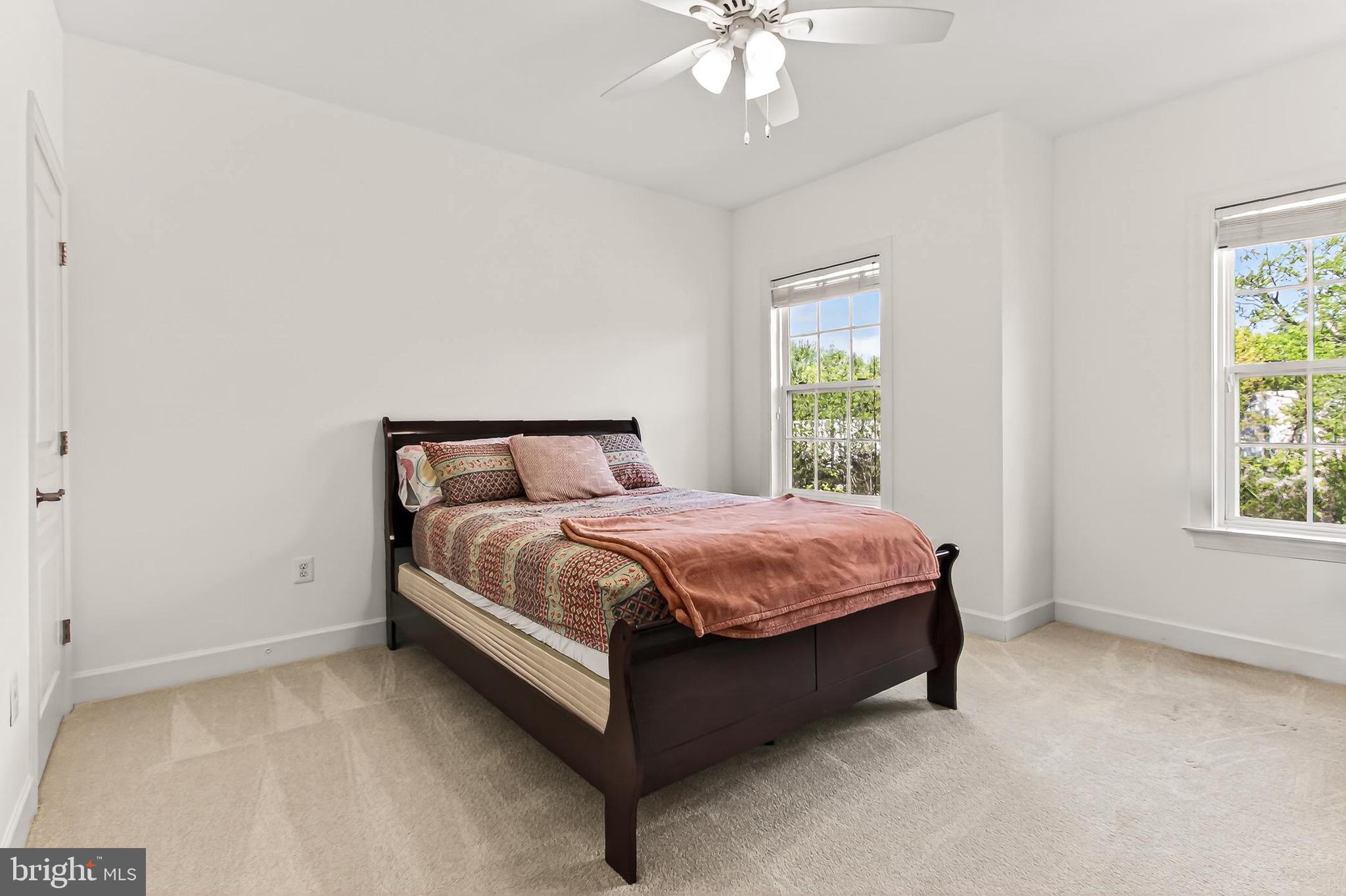 FAIRFIELD MANOR - Residential