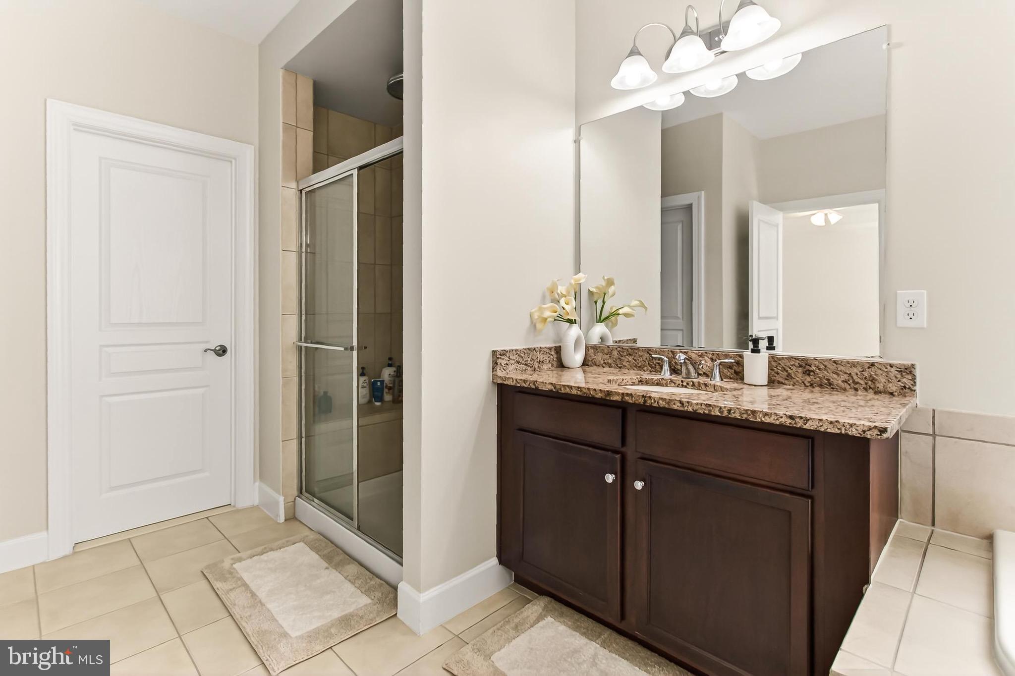 FAIRFIELD MANOR - Residential