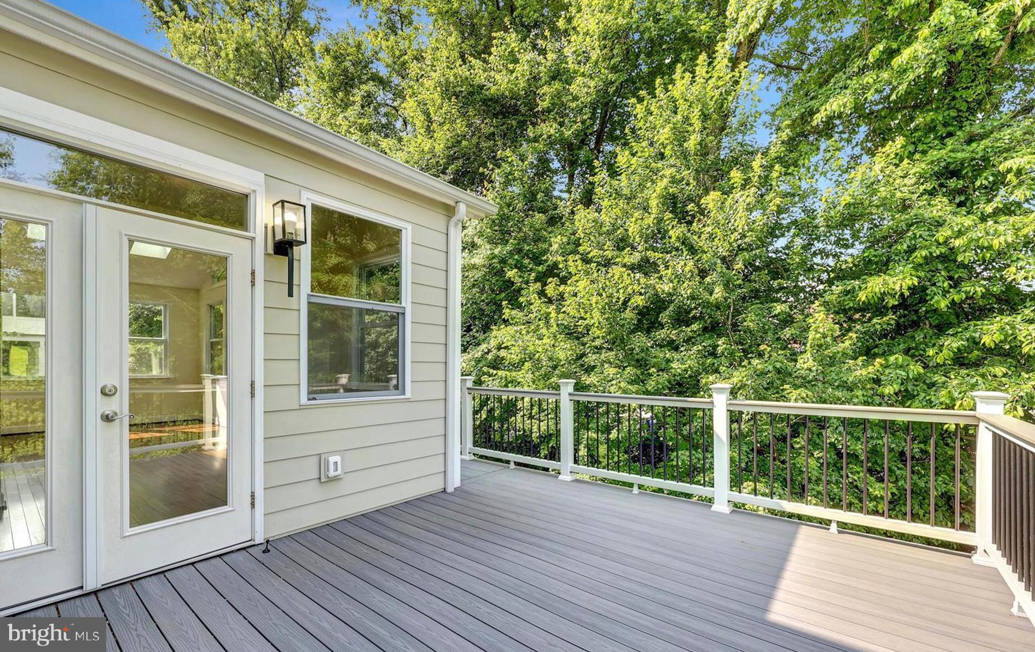 FAIRFIELD MANOR - Residential