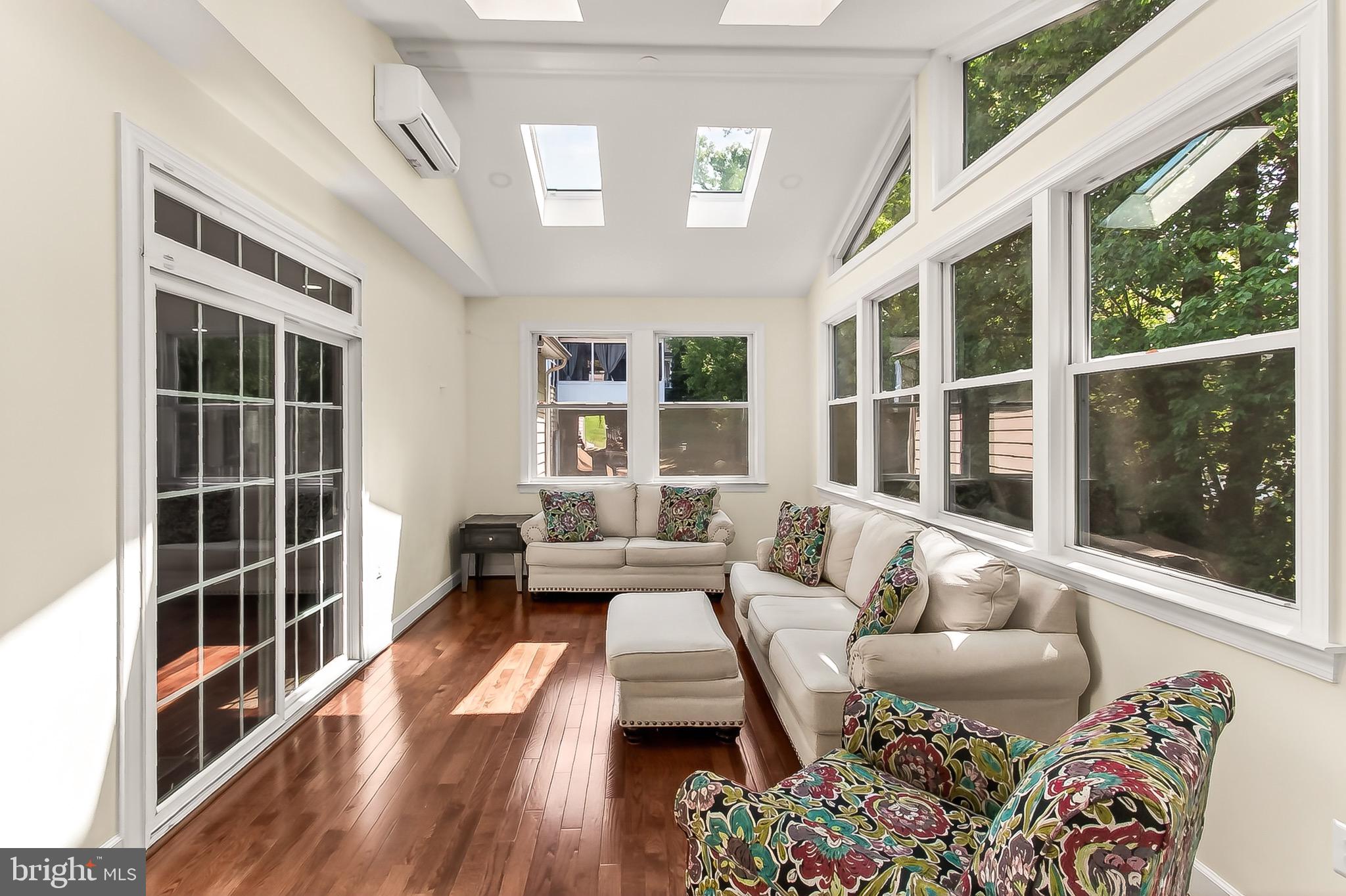 FAIRFIELD MANOR - Residential