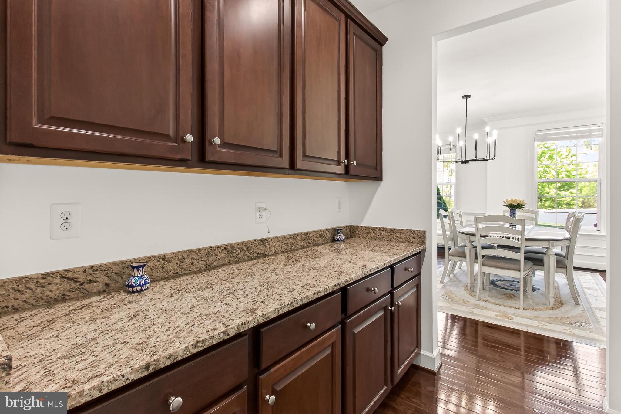 FAIRFIELD MANOR - Residential