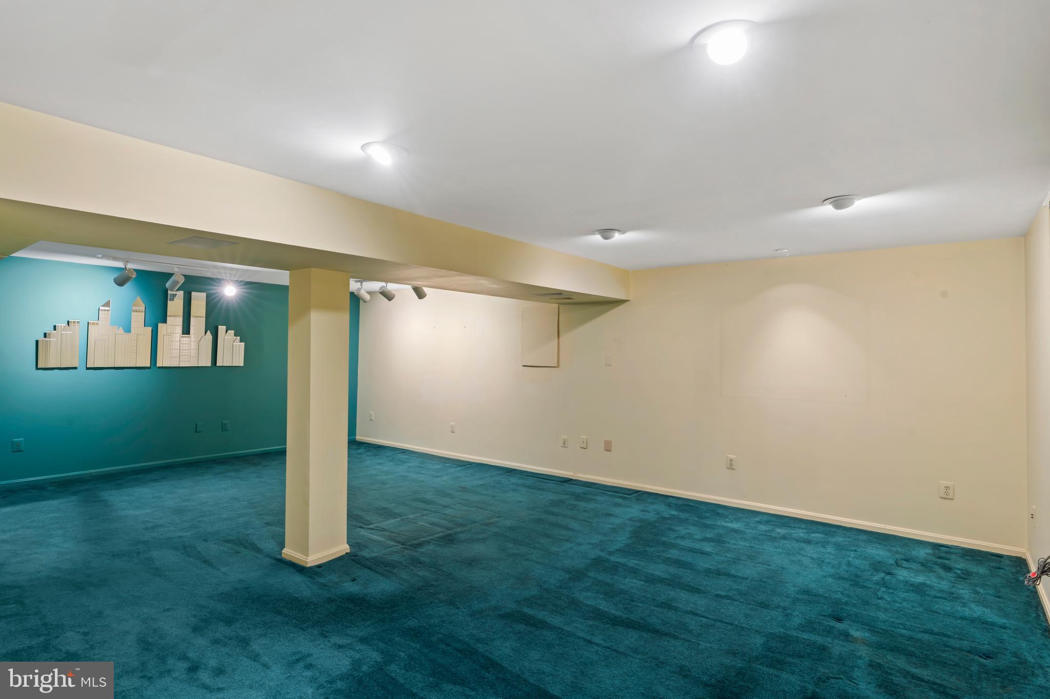 FRANKLIN FARM - Residential