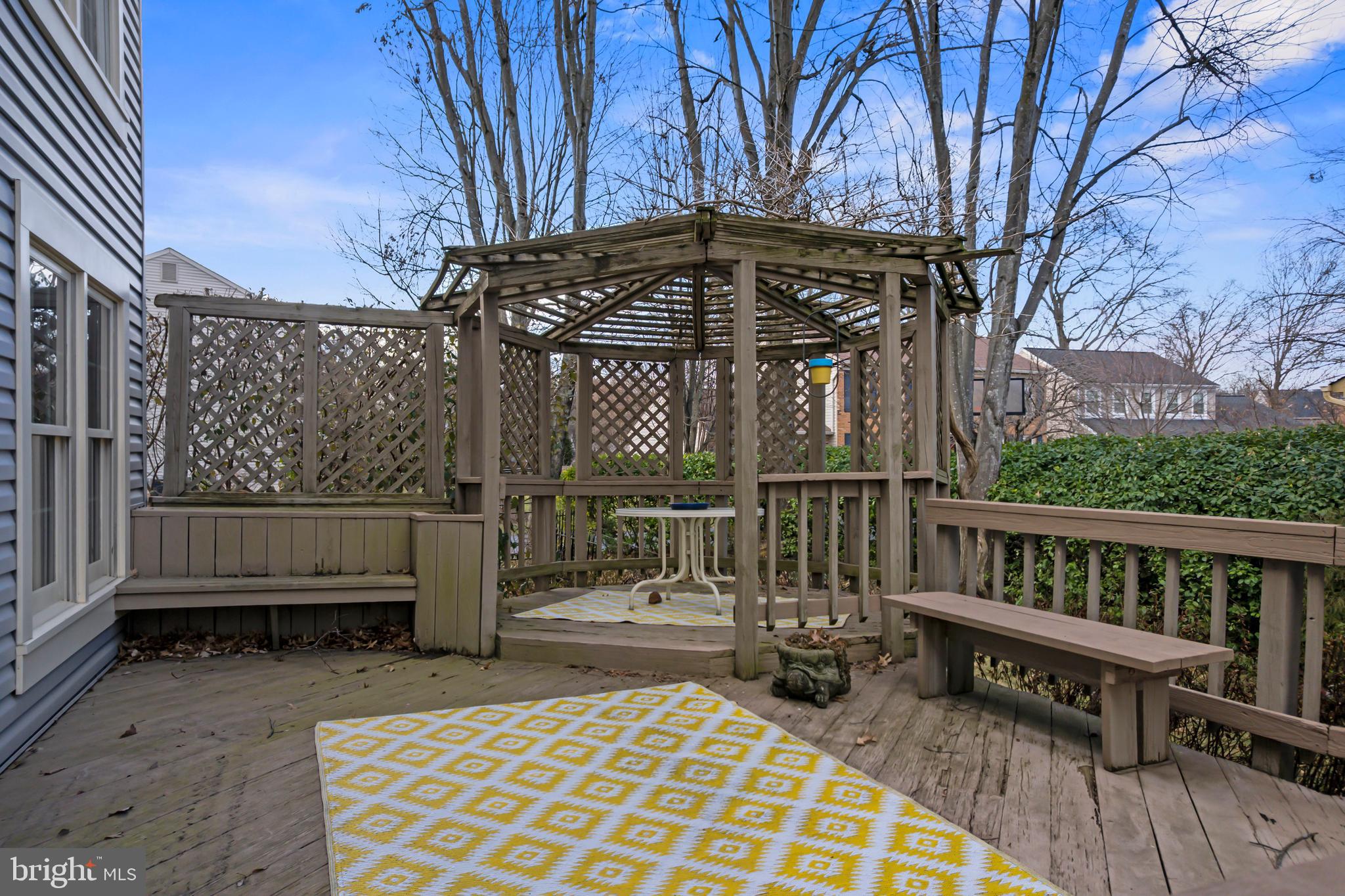 FRANKLIN FARM - Residential