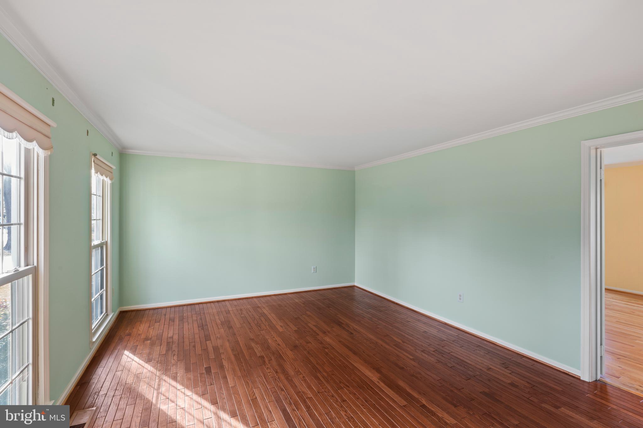 3216 NESTLEWOOD DRIVE