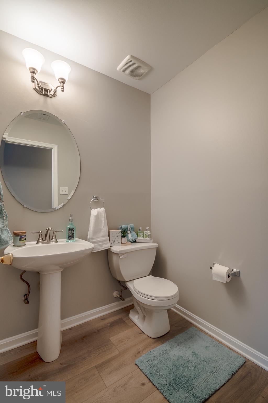 VILLAGE OF LONG REACH - Residential