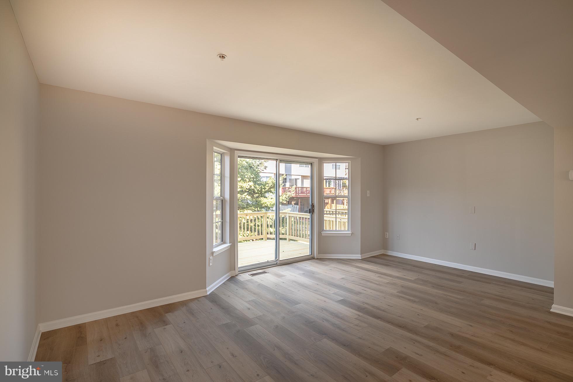 VILLAGE OF LONG REACH - Residential