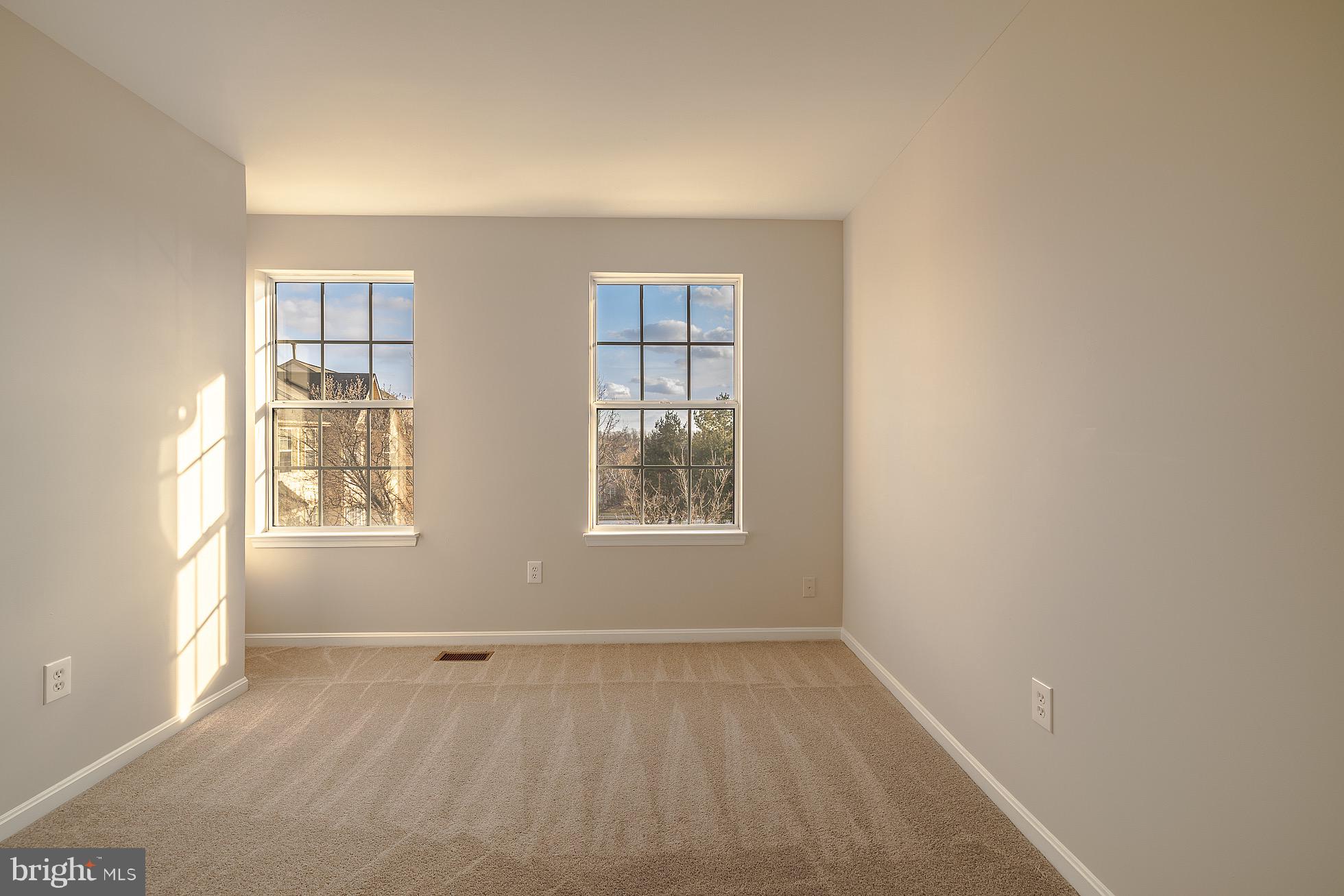 VILLAGE OF LONG REACH - Residential