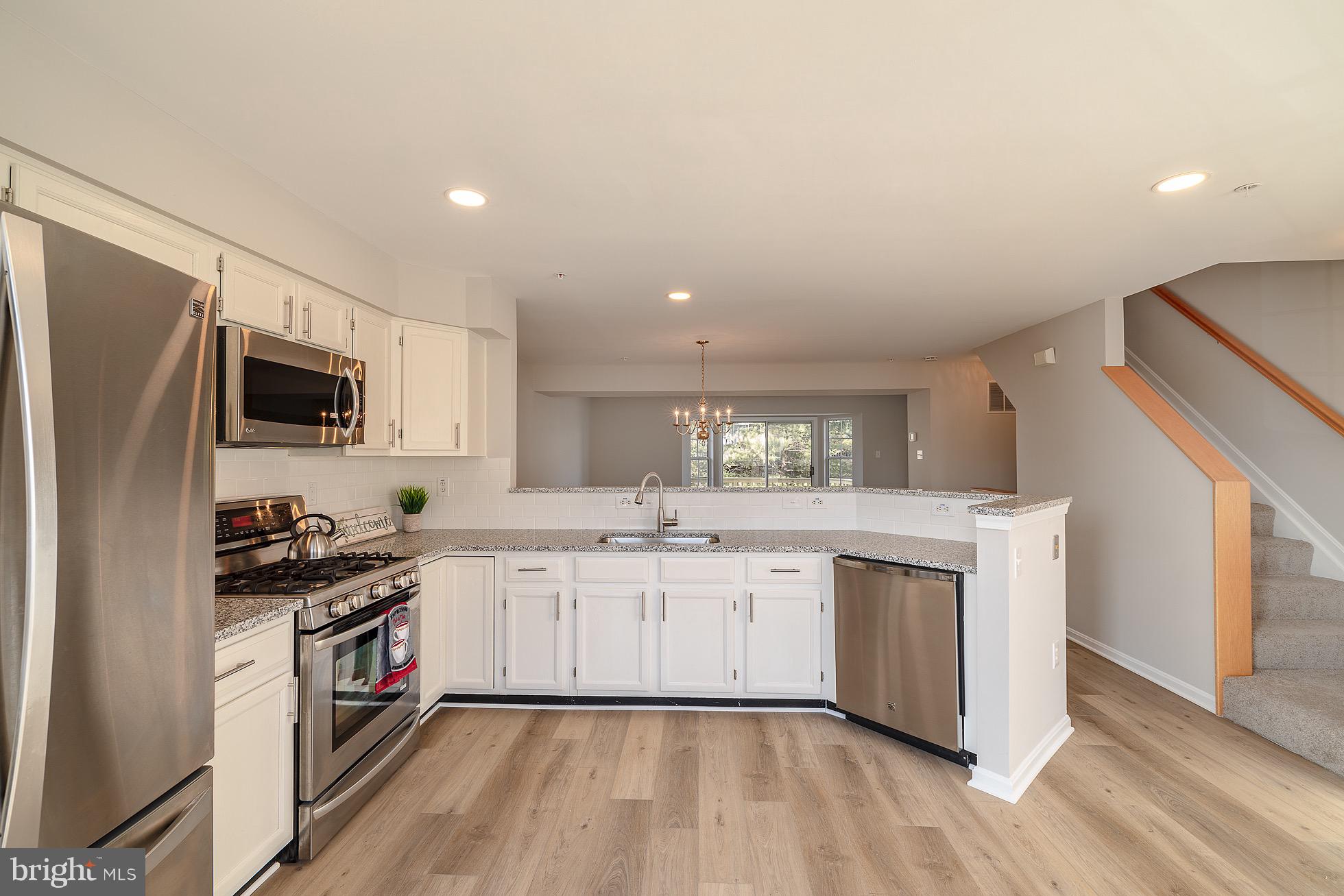 VILLAGE OF LONG REACH - Residential