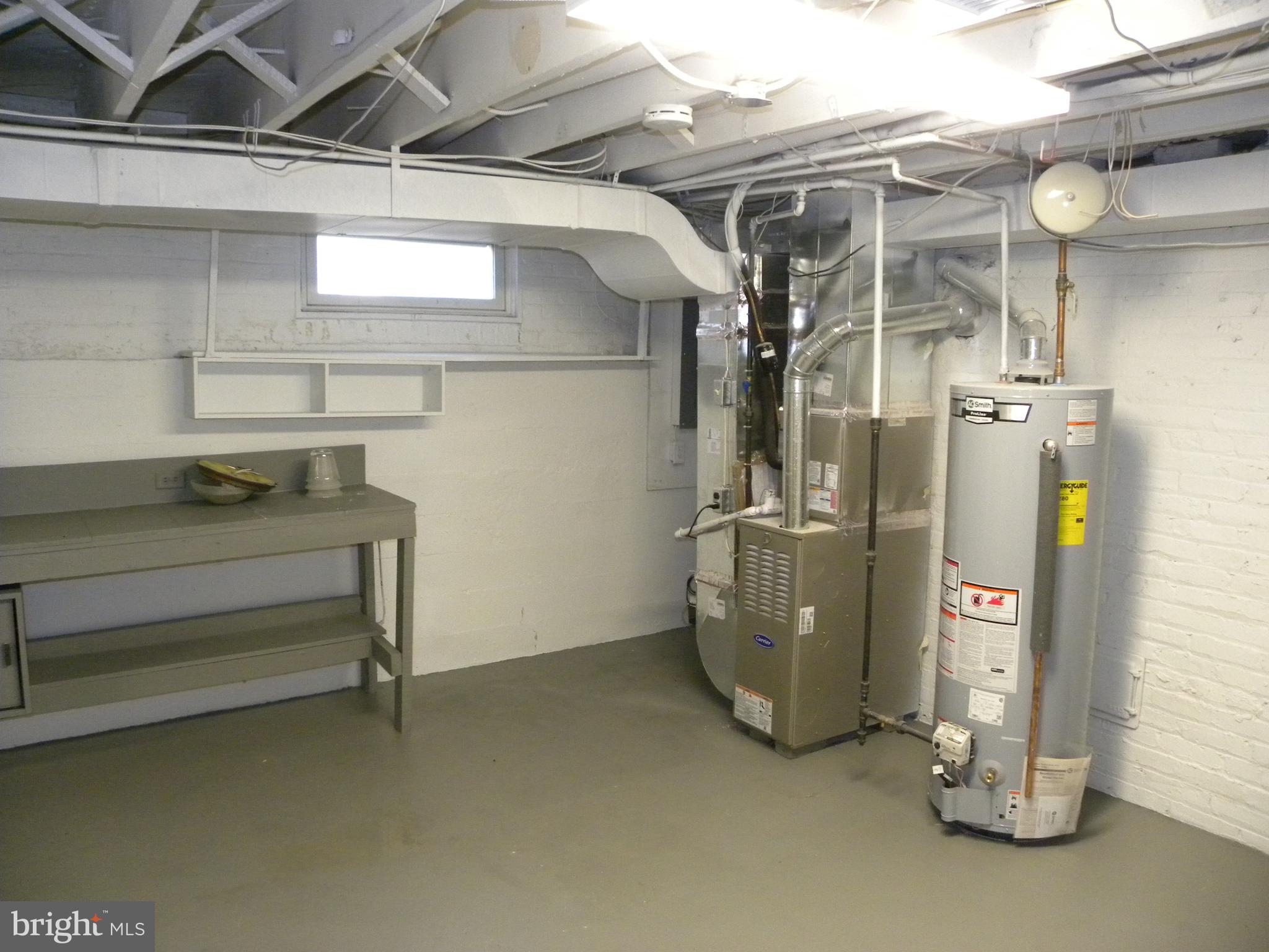 ROSEMONT - Residential Lease