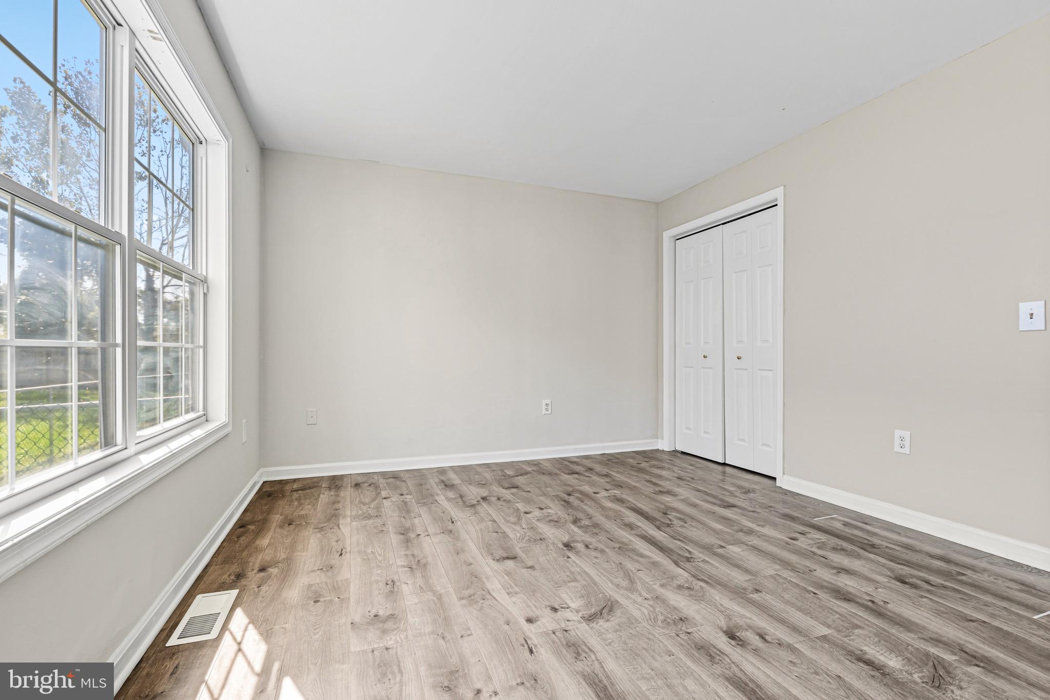 GLENHURST - Residential Lease