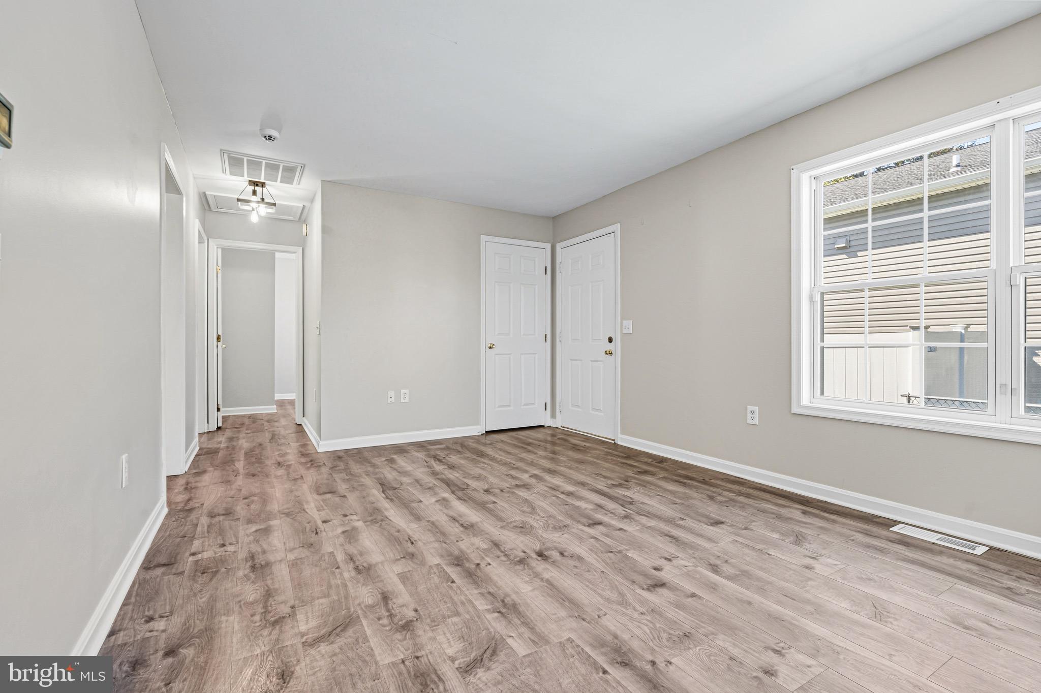 GLENHURST - Residential Lease