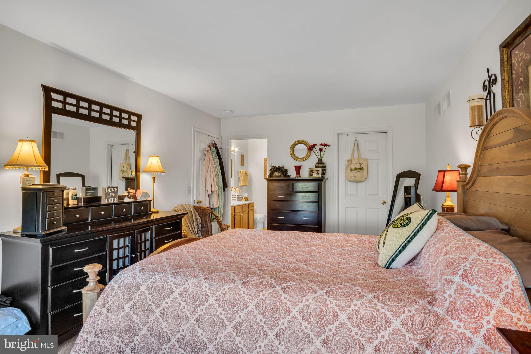 COURTYARDS - Residential