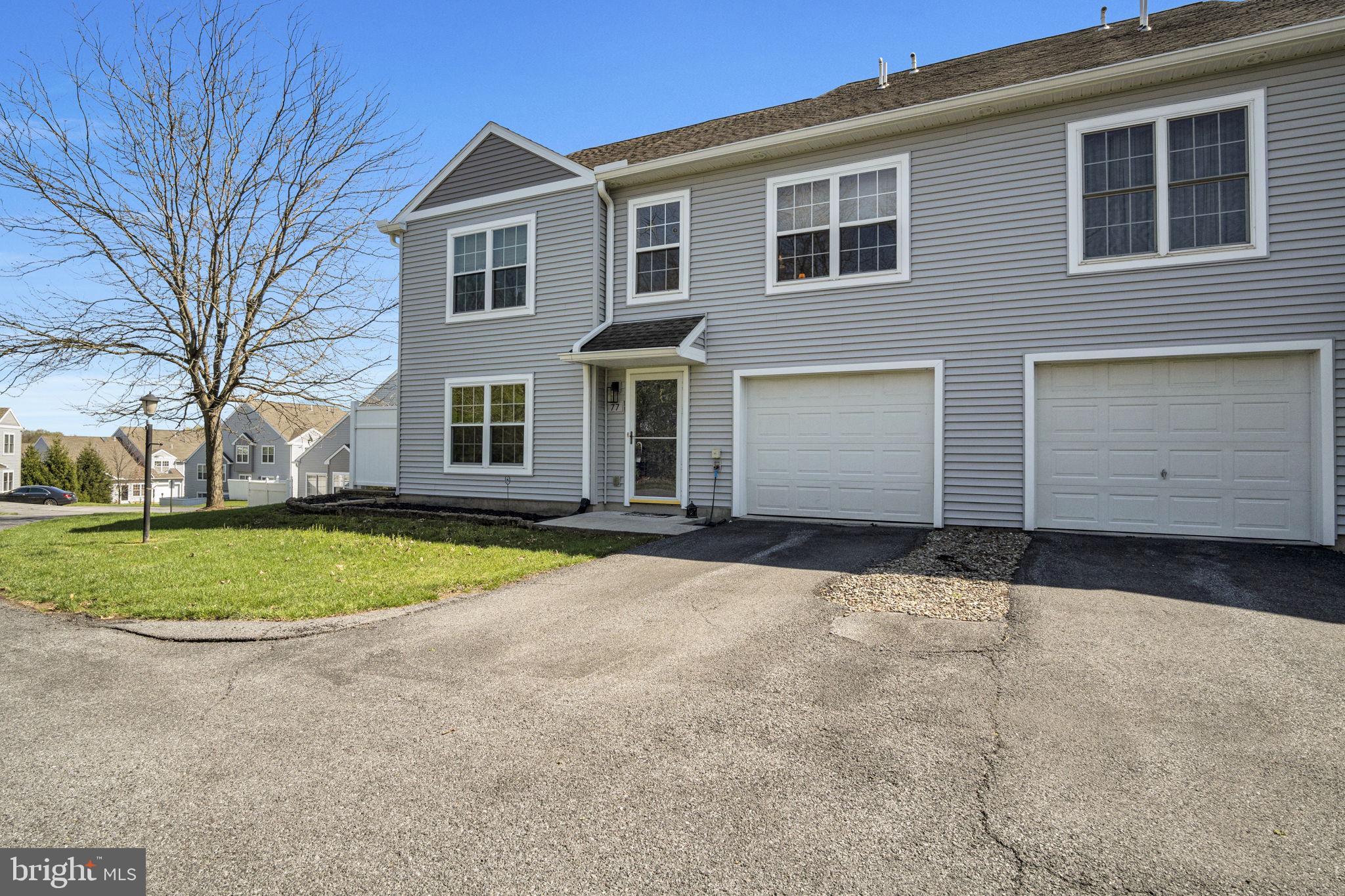 COURTYARDS - Residential