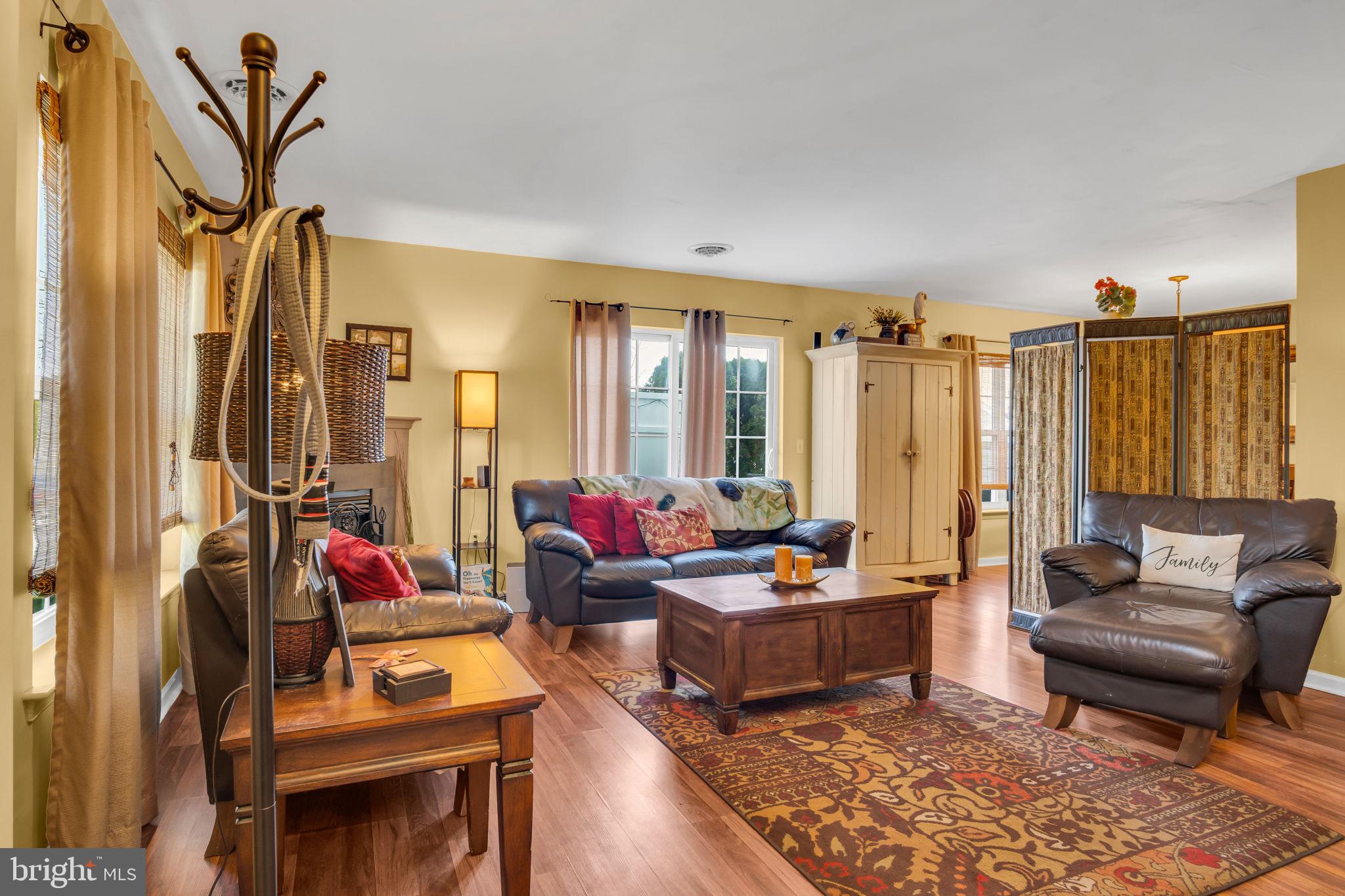 COURTYARDS - Residential