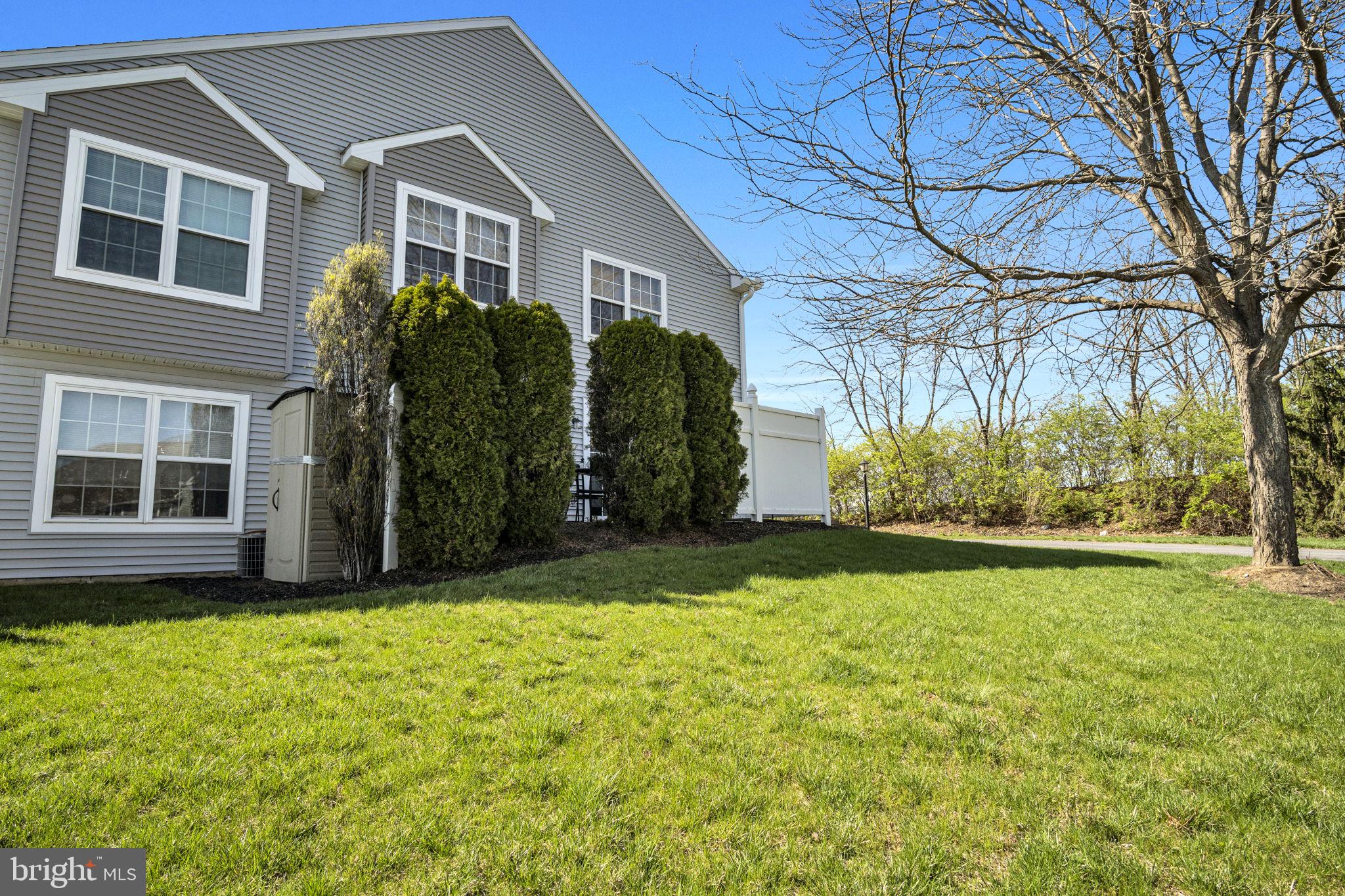 COURTYARDS - Residential