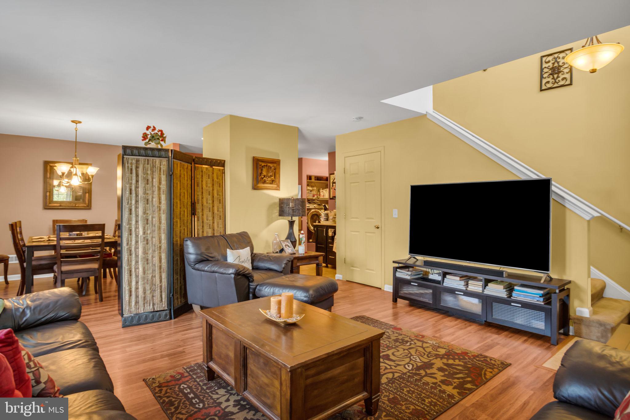 COURTYARDS - Residential