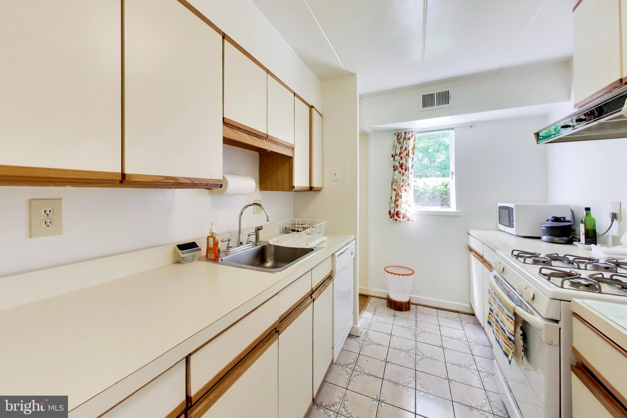 WESTCHESTER WEST - Residential