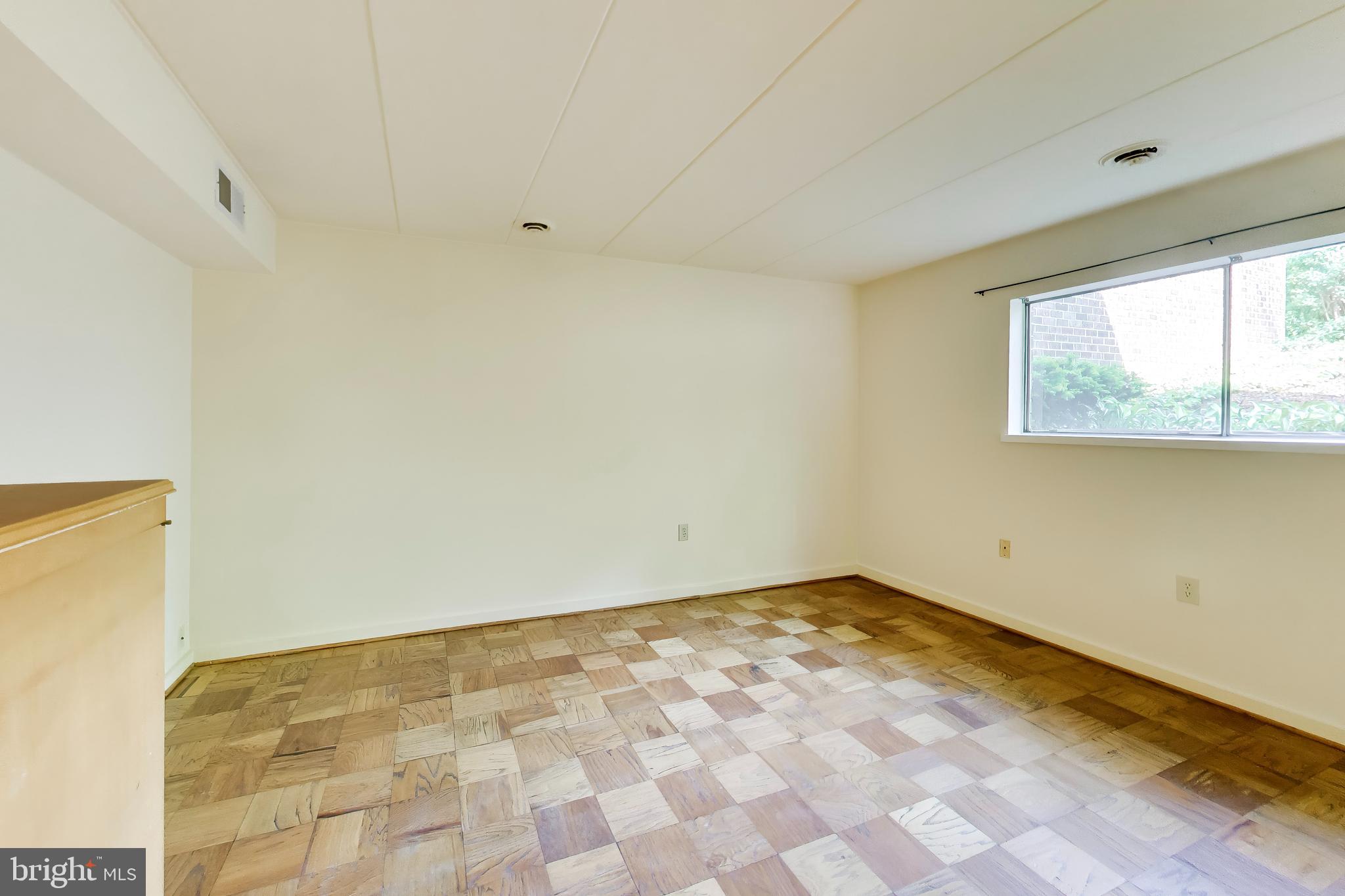 WESTCHESTER WEST - Residential