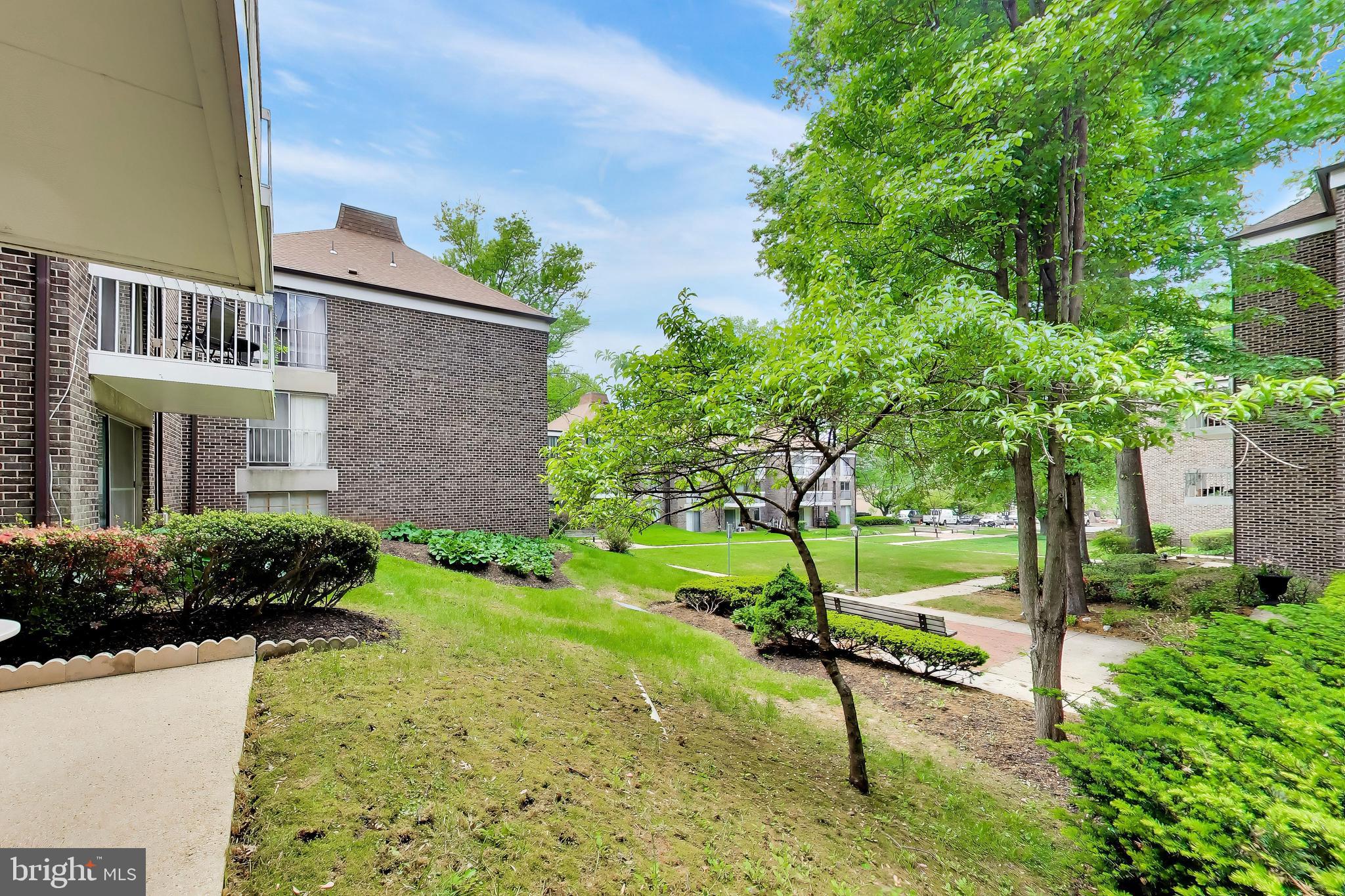WESTCHESTER WEST - Residential
