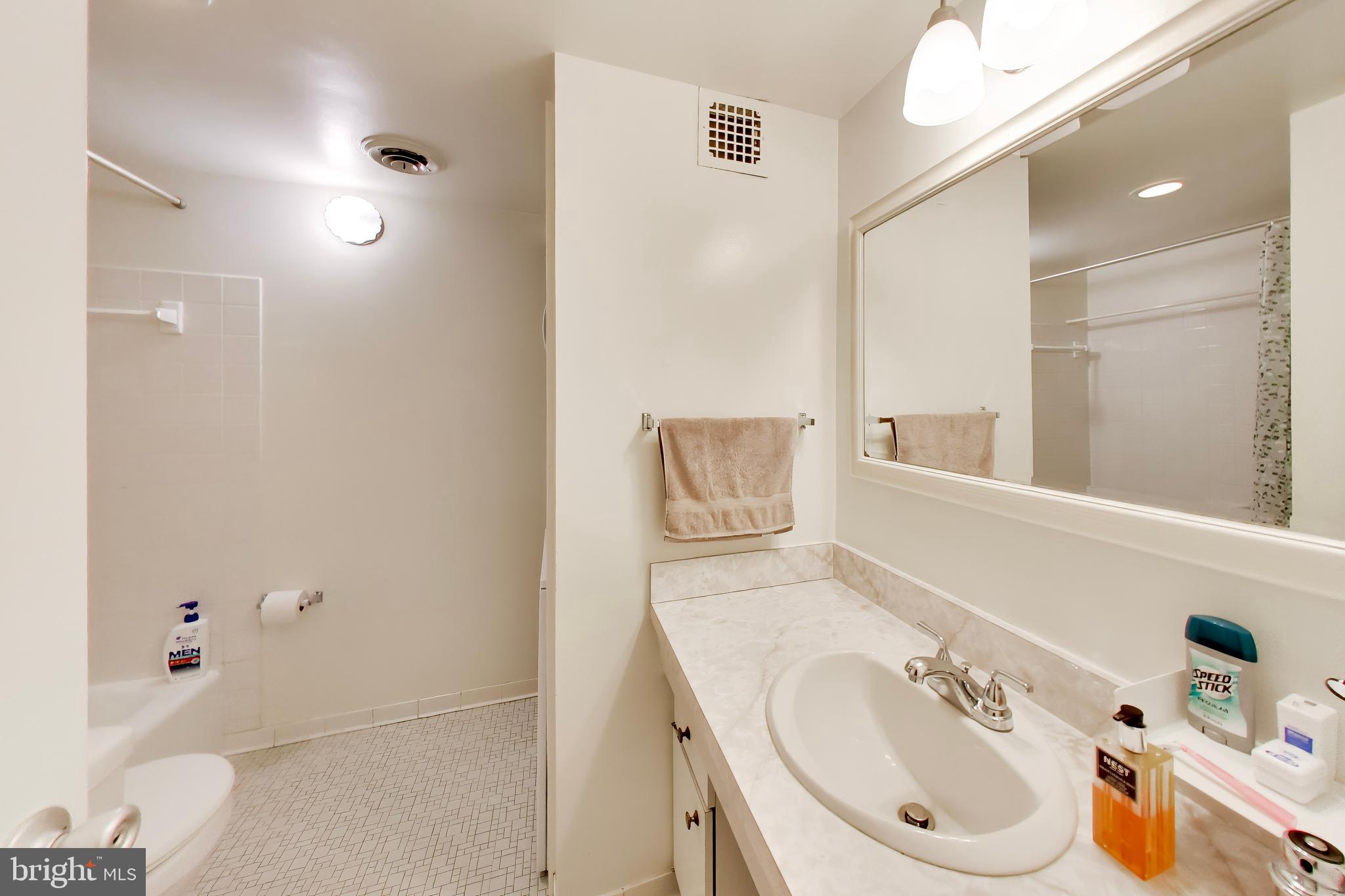 WESTCHESTER WEST - Residential