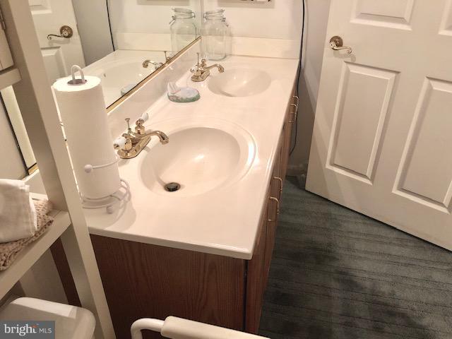 CAMERON GROVE - Residential