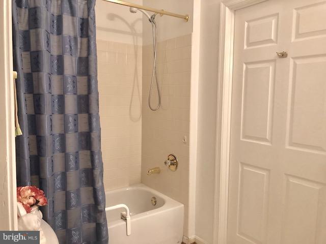 CAMERON GROVE - Residential