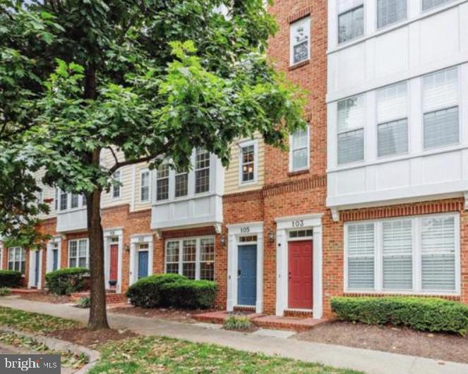 KENTLANDS - Residential Lease