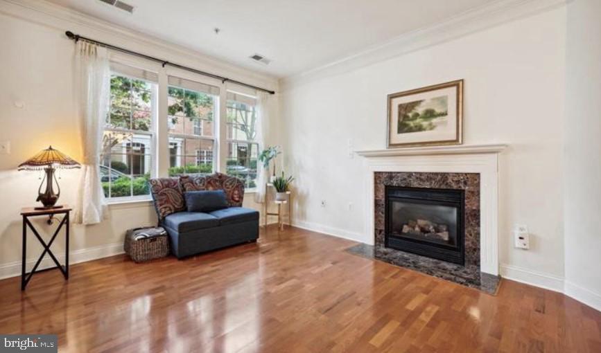 KENTLANDS - Residential Lease