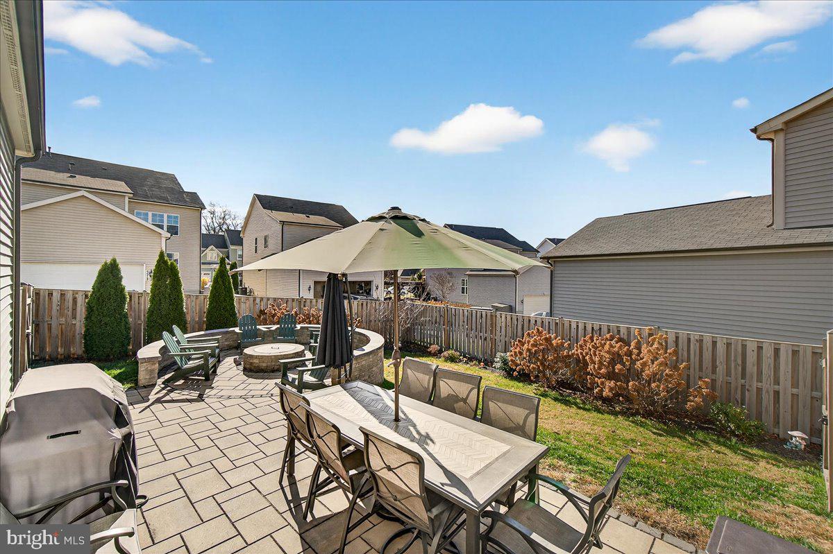 TALLYN RIDGE - Residential