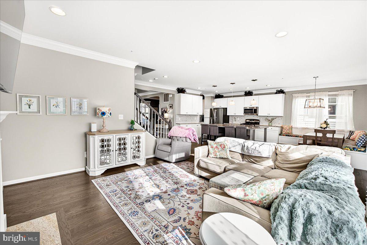 TALLYN RIDGE - Residential