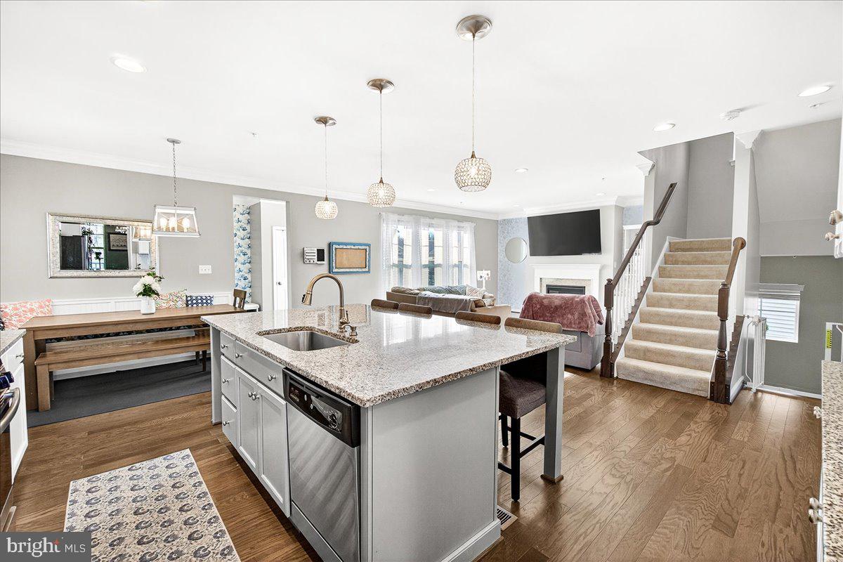 TALLYN RIDGE - Residential