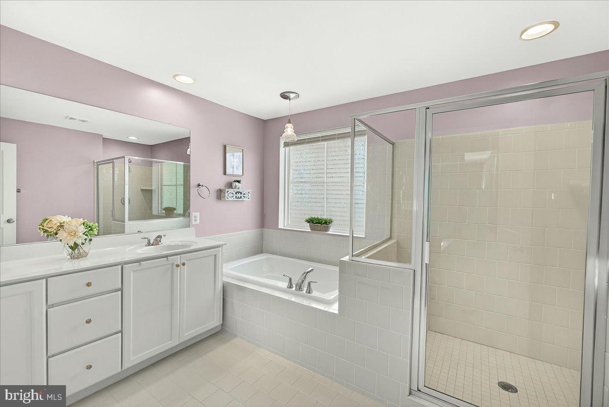 TALLYN RIDGE - Residential