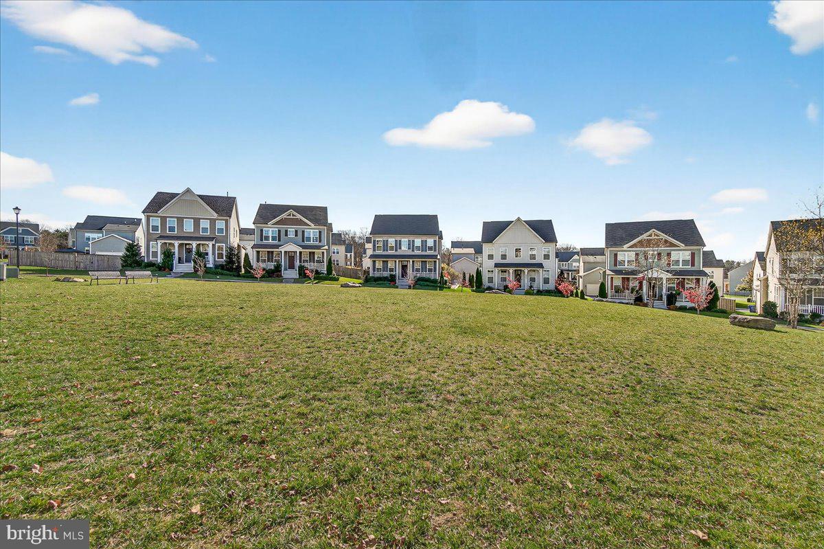 TALLYN RIDGE - Residential