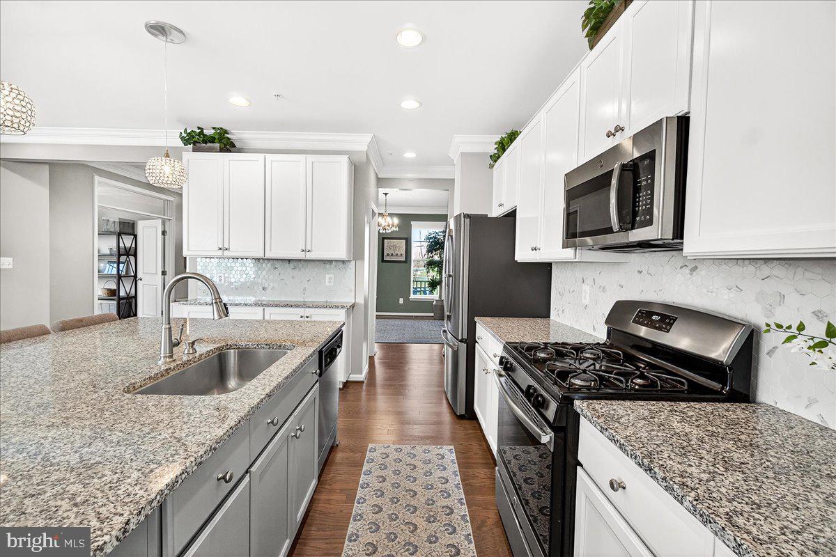 TALLYN RIDGE - Residential