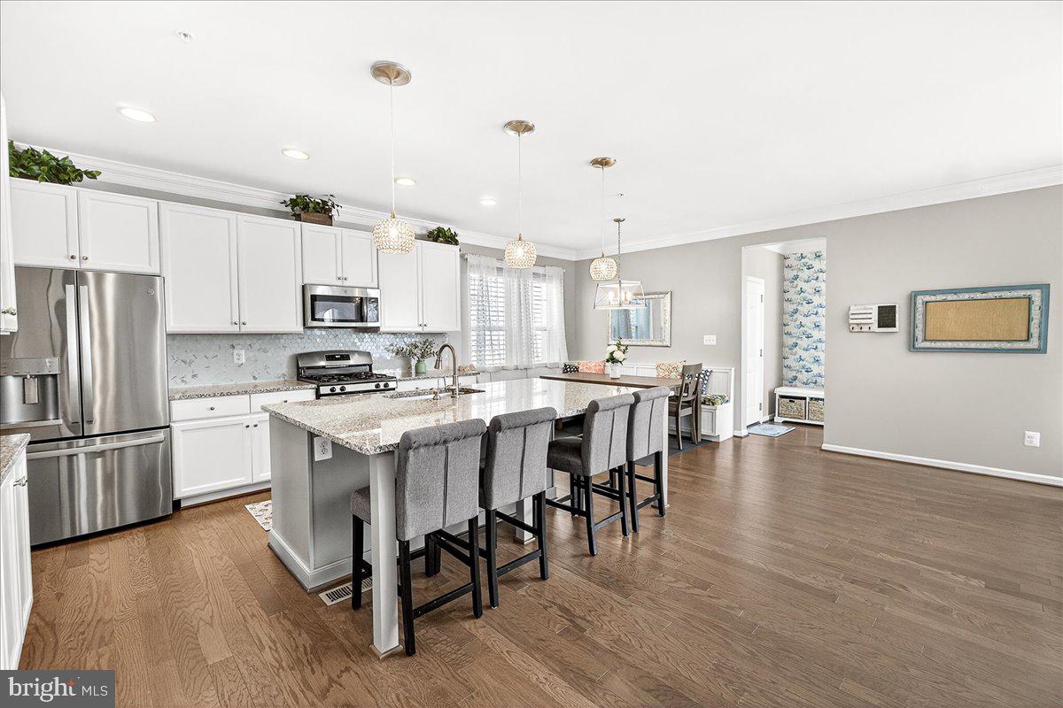 TALLYN RIDGE - Residential