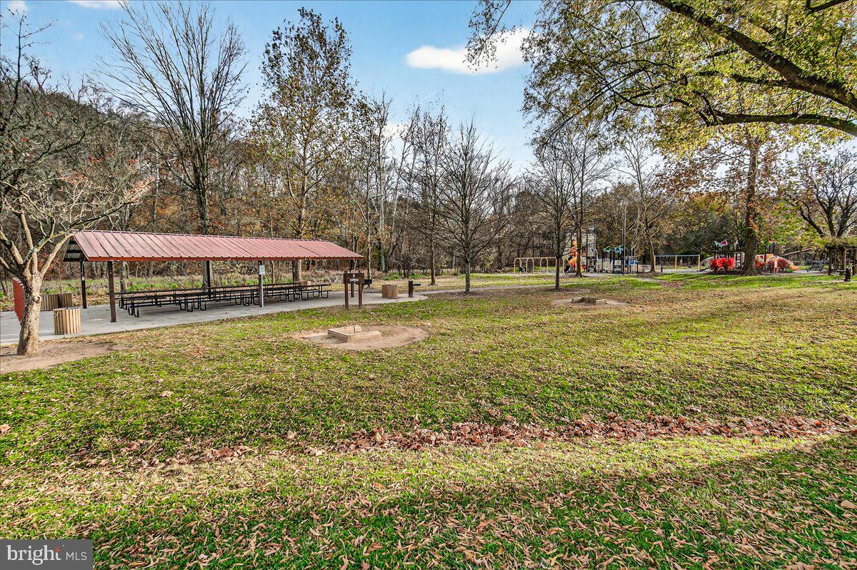 TALLYN RIDGE - Residential