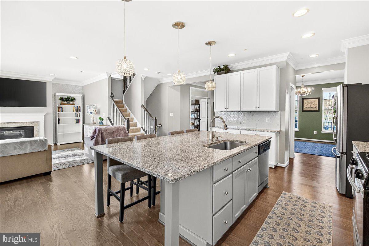 TALLYN RIDGE - Residential