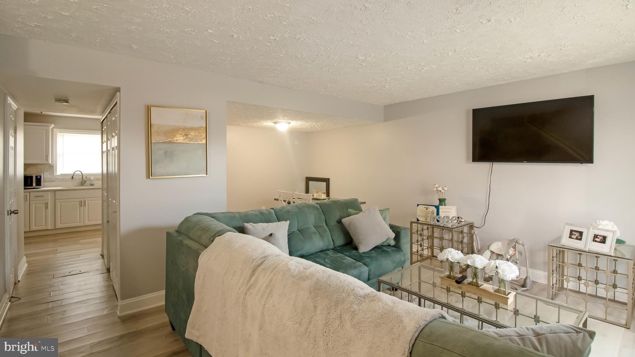 LANCASTER / WESTLAKE VILLAGE - Residential