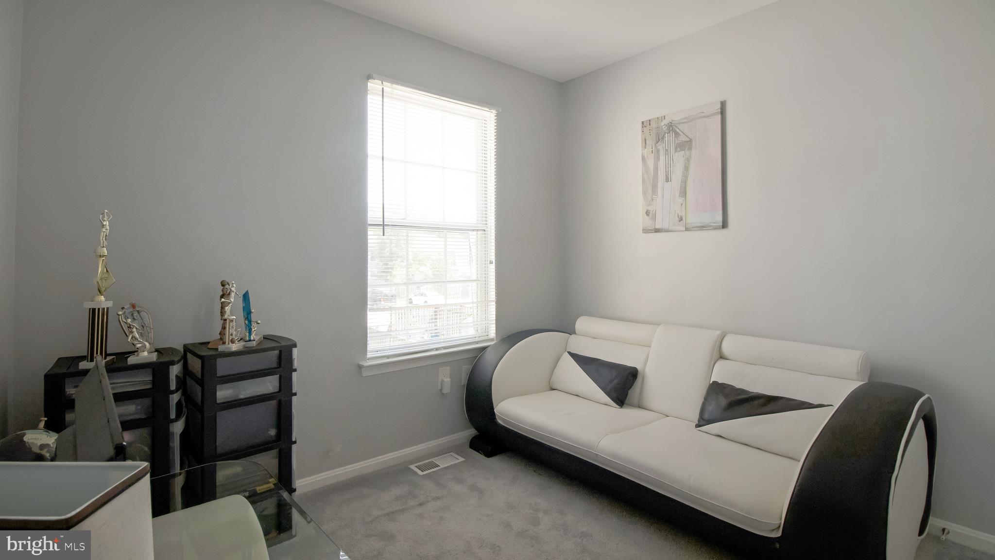 LANCASTER / WESTLAKE VILLAGE - Residential