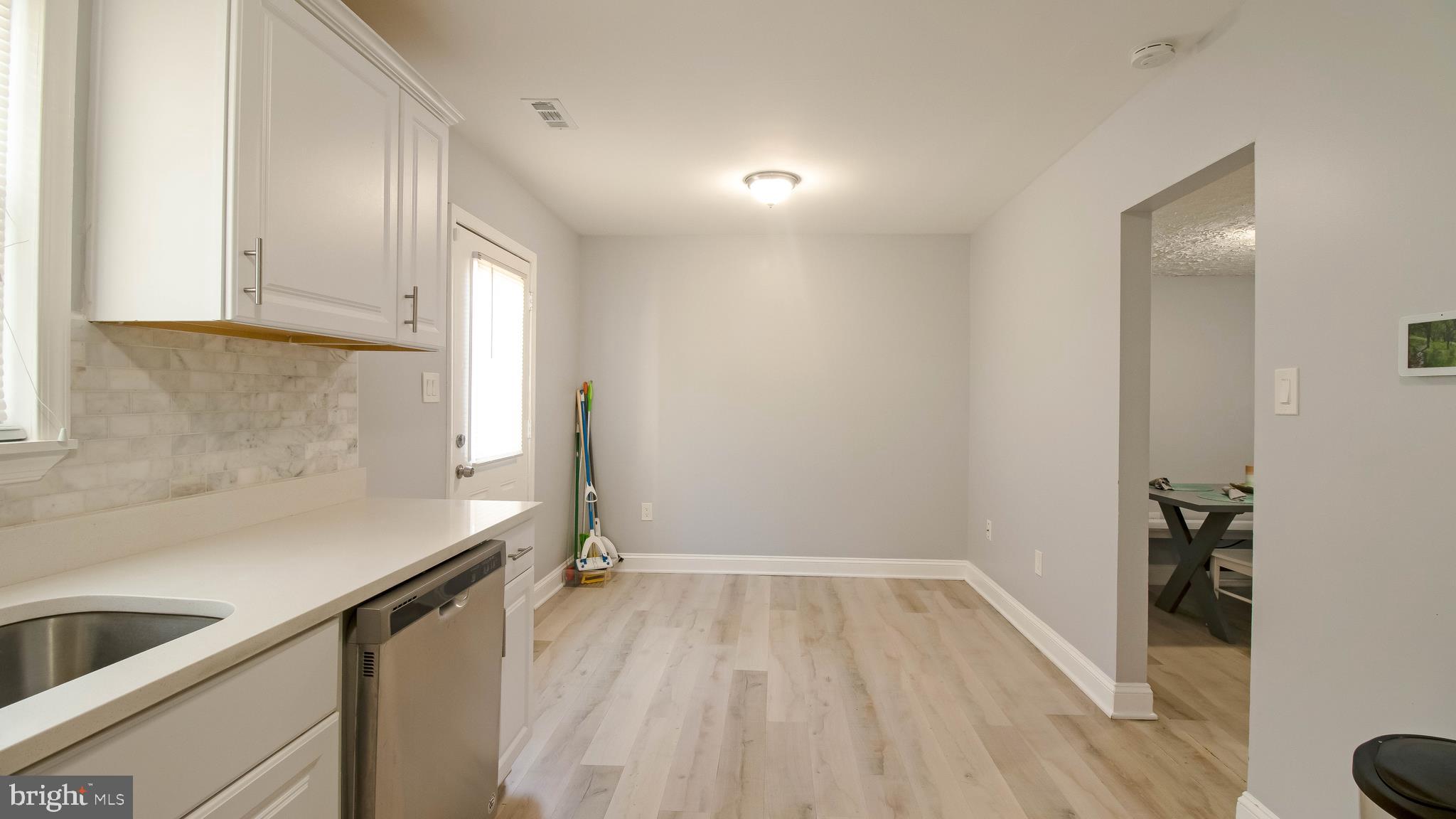 LANCASTER / WESTLAKE VILLAGE - Residential